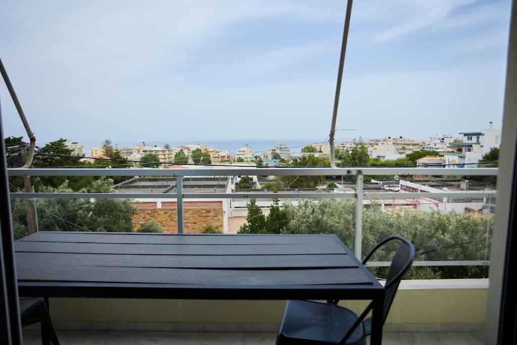 Panoramic White Blue Apartment Chios Town Exterior photo